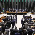 Governo retira urgência de projeto sobre escala 6x1