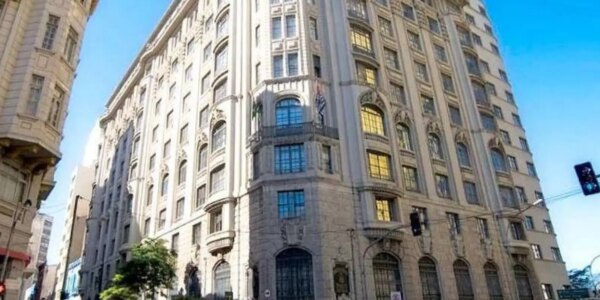 Infiltrados: operação prende policiais e ex-estagiário do MP-SP