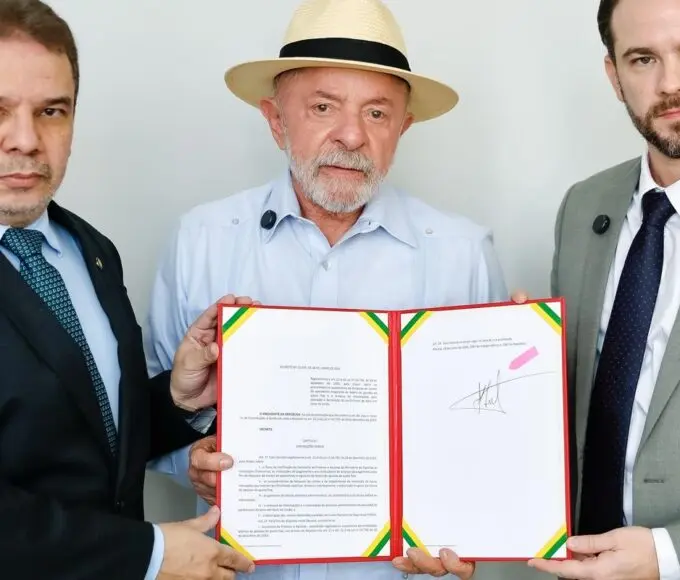 Lula assina decreto que prevê bloqueio de recursos de bets ilegais