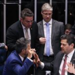 Mesmo com apelos do governo, pautas-bomba são aprovadas no Senado