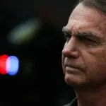 Moraes autoriza depoimento de Bolsonaro sobre arma apreendida