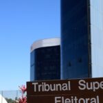 TSE interrompe julgamento de decisão que suspendeu pesquisa eleitoral